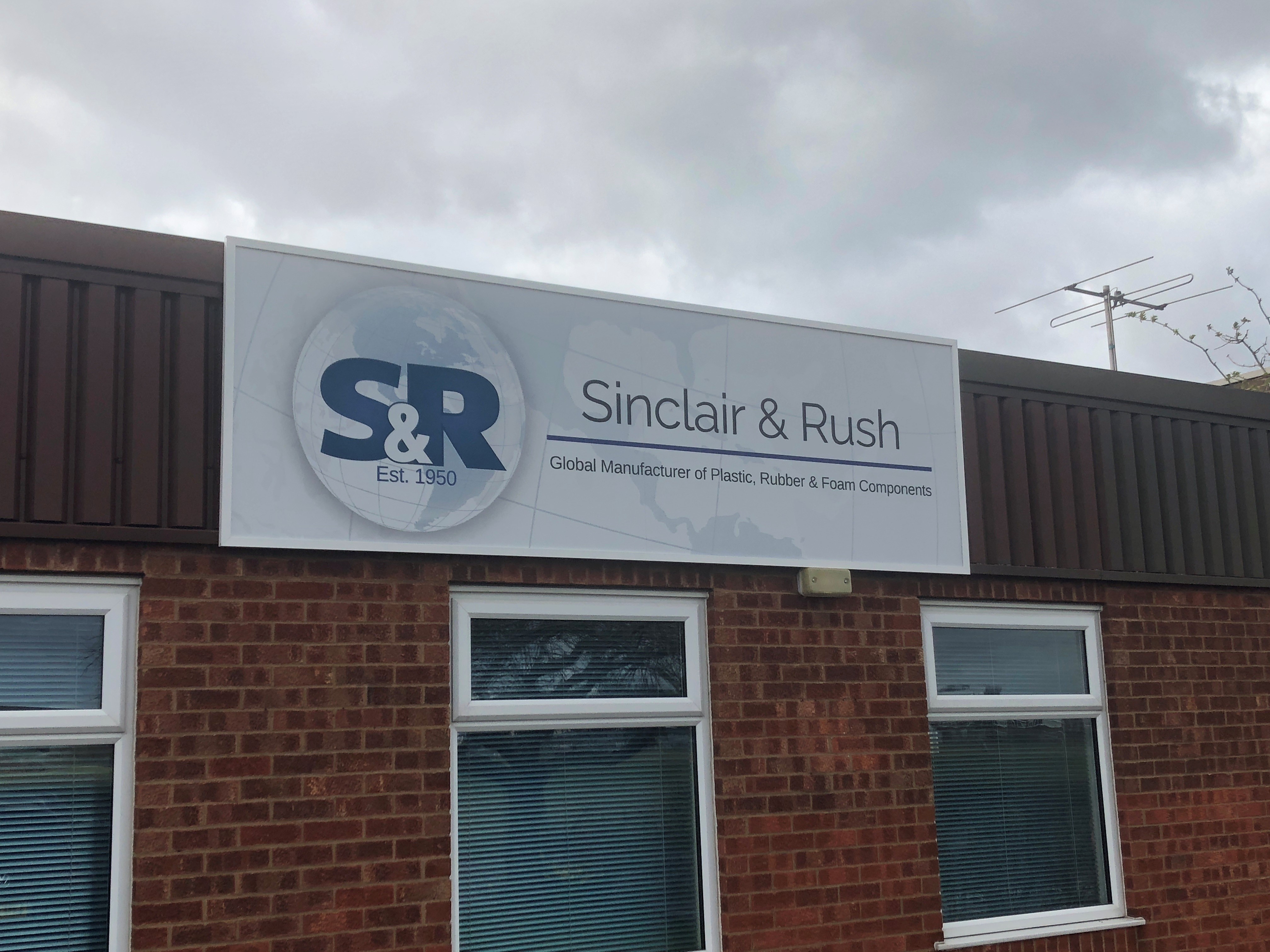 Sinclair and shop rush